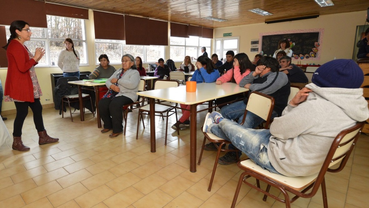 Realizaron clase de lengua tehuelche en Camusu Aike - Mediática ...