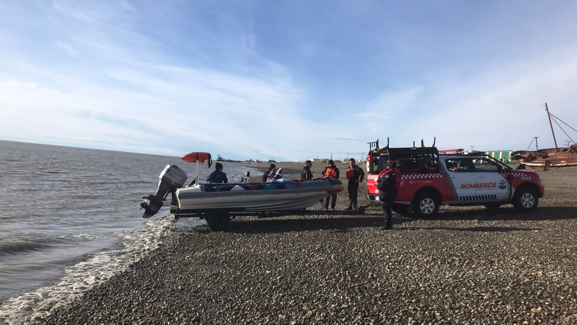 Refuerzan el control ambiental tras derrame en Punta Loyola